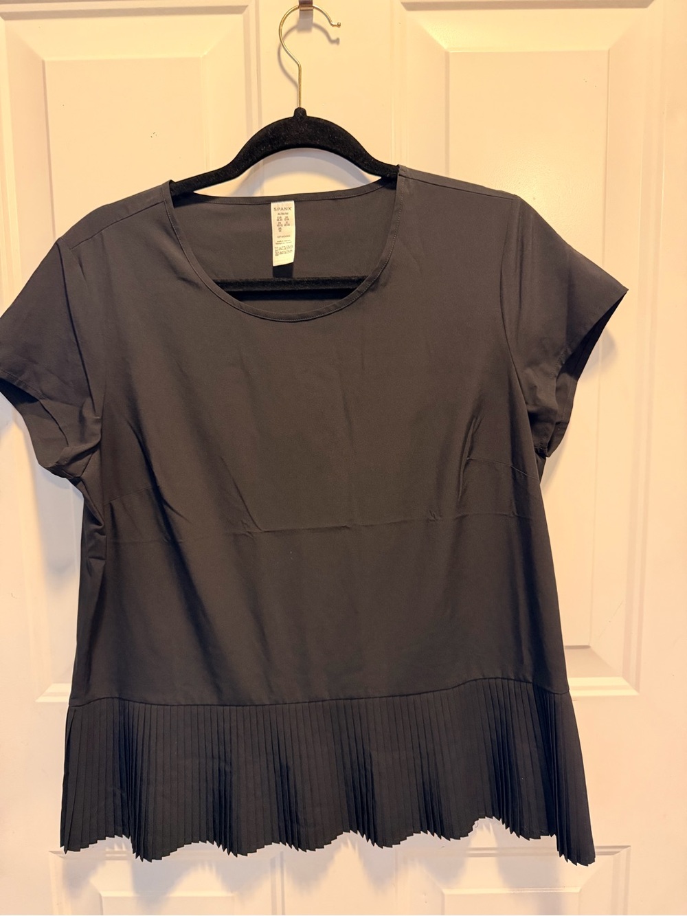 SPANX Black Short Sleeve Top with Pleated Hem
